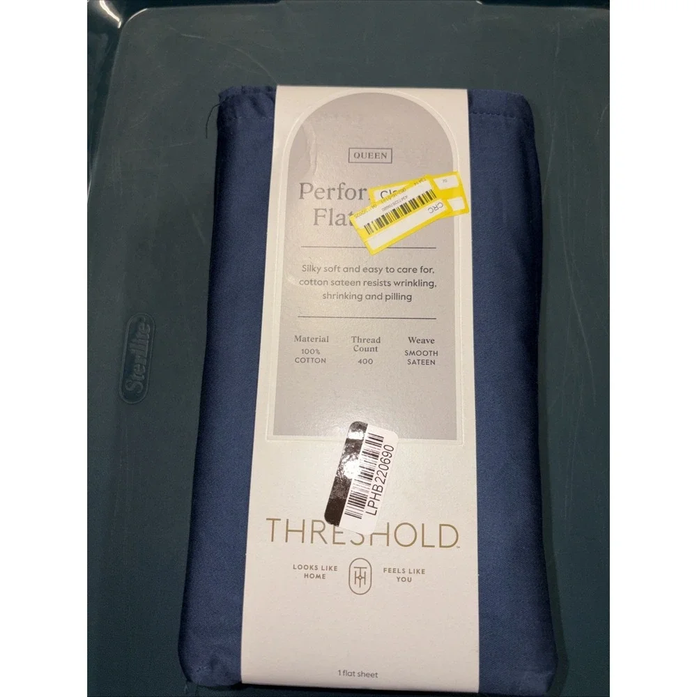 Threshold‎ Queen Size 400 Thread Count Performance Flat Sheet - Metallic Blue